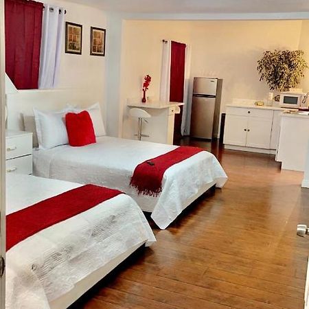 “Beautifull Cozy Studio…With Private Entrance” Лас Вегас Екстериор снимка